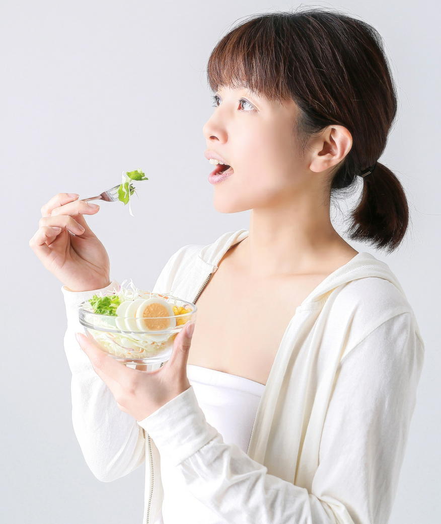 肥満予防に「ゆっくり食べる」ことが効果的　よく噛んで食べるための8つの対策